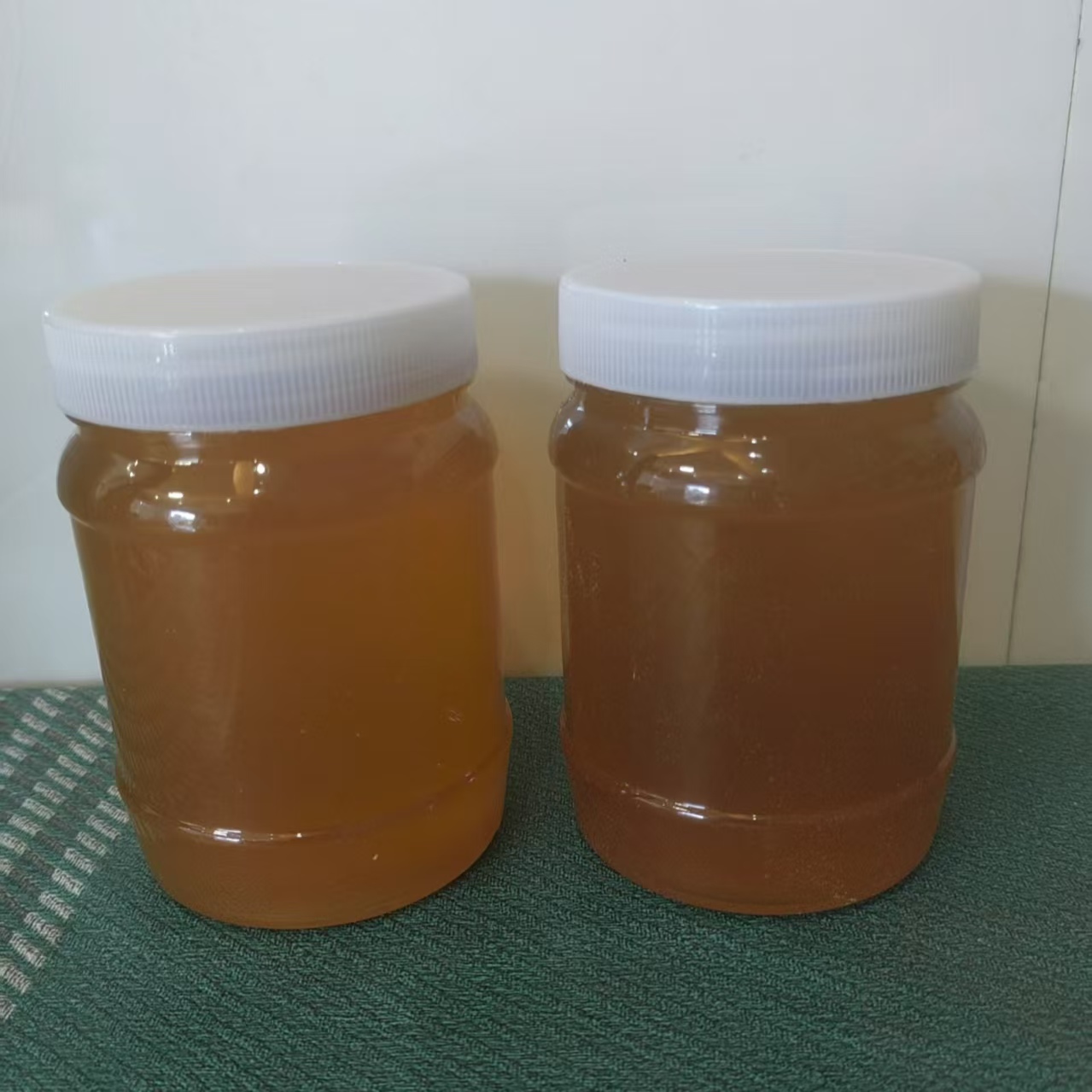 宝山家养土蜂蜜散装称重1斤